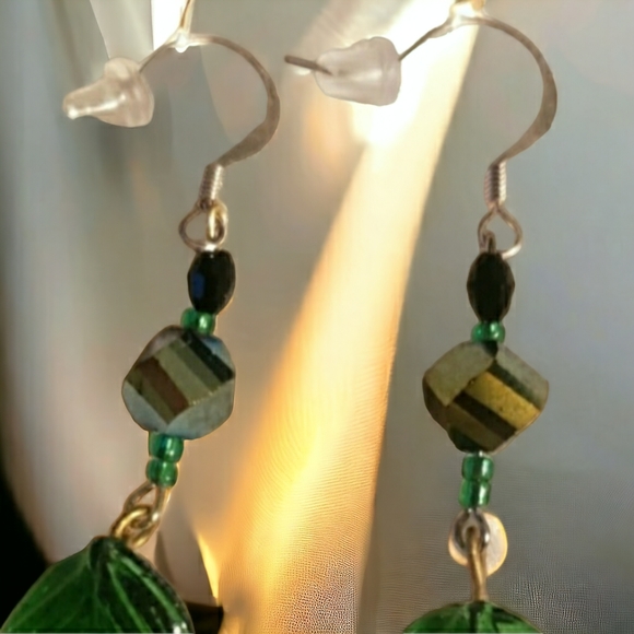 Deep Emerald Glass Leaf Hand Crafted  Dangle Earrings - Picture 3 of 6
